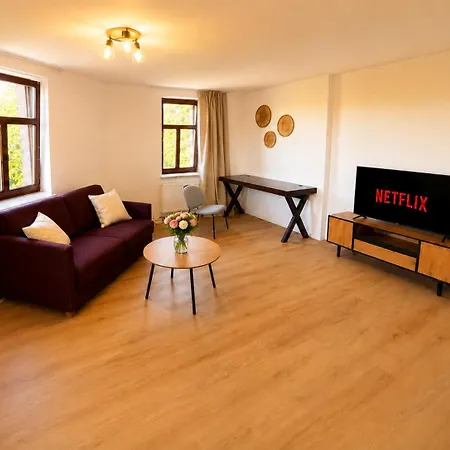 Modernes Bis Zu 8 Personen - 3 Schlafzimmer, Schlafsofa, Wifi, Self Check-in Daire *