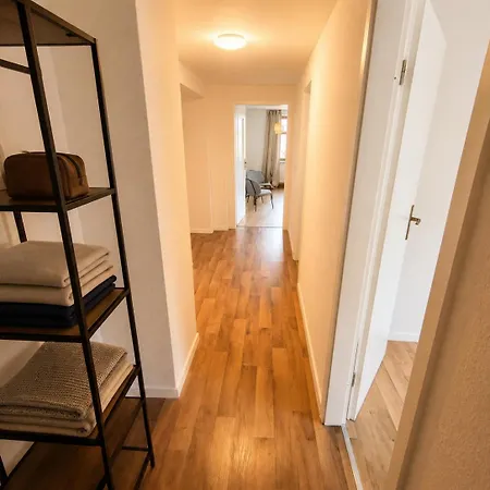 Daire Modernes Bis Zu 8 Personen - 3 Schlafzimmer, Schlafsofa, Wifi, Self Check-in
